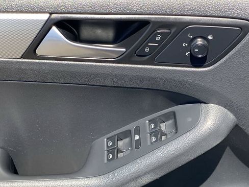 Used 2017 Volkswagen Jetta S FWD image 13