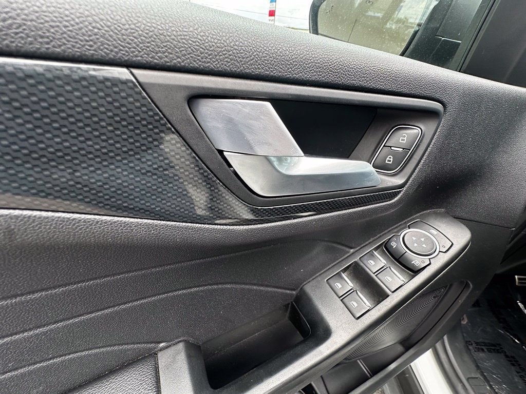 Used 2023 Ford Escape ST-Line w/ Tech Pack #1 FWD image 21
