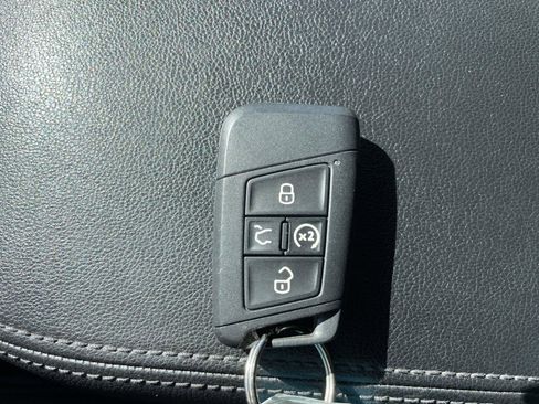 Used 2019 Volkswagen Atlas SE image 24