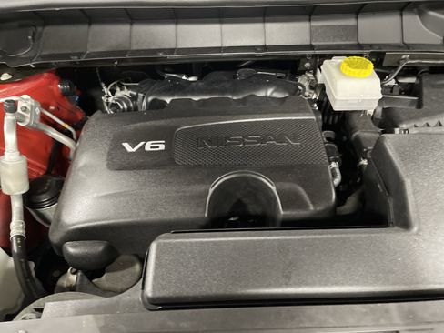 Used 2023 Nissan Pathfinder SL w/ Black Appearance Package image 13