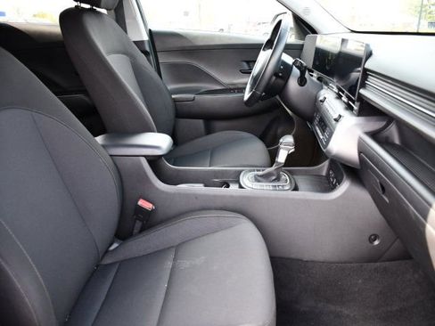 Used 2024 Hyundai Kona SEL image 25