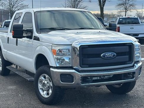 Used 2016 Ford F250 XL w/ Power Equipment Group image 2