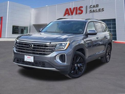 Used 2025 Volkswagen Atlas SE FWD image 1