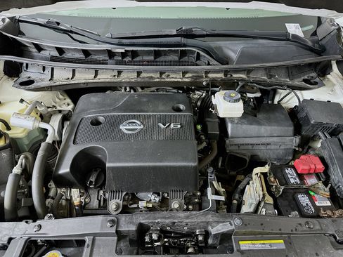 Used 2018 Nissan Murano SV image 32