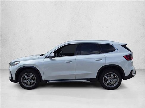 Used 2023 BMW X1 xDrive28i w/ Premium Package AWD/4WD image 9
