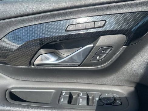 Used 2022 GMC Terrain AT4 w/ Infotainment Package II image 38