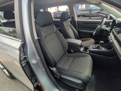 Used 2025 Honda CR-V LX image 26