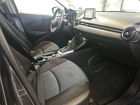 Used 2017 Toyota Yaris iA FWD image 9