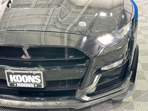 Used 2022 Ford Mustang Shelby GT500 w/ Technology Package image 41