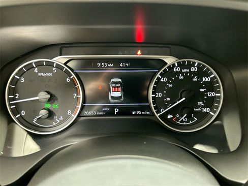 Used 2023 Nissan Rogue SV image 18