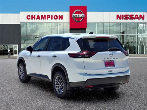 New 2026 Nissan Rogue S image 4
