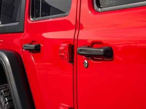 Used 2020 Jeep Wrangler Unlimited Rubicon w/ LED Lighting Group image 17