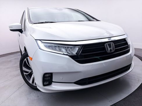 Used 2023 Honda Odyssey Touring image 4