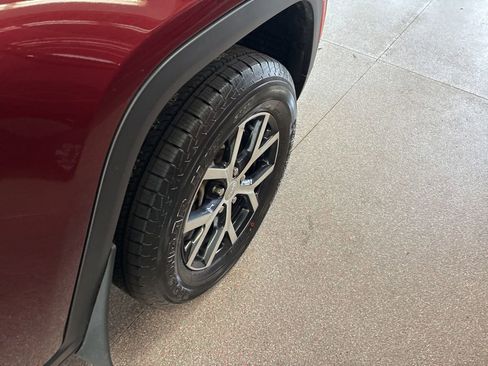 Certified 2024 Jeep Grand Cherokee Limited AWD/4WD image 14