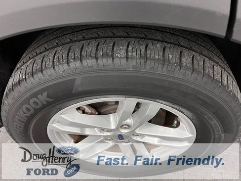 Used 2023 Ford Explorer XLT w/ Equipment Group 202A image 14