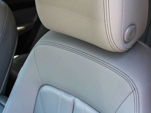 Used 2023 Audi Q5 2.0T Premium w/ Convenience Package AWD/4WD image 25