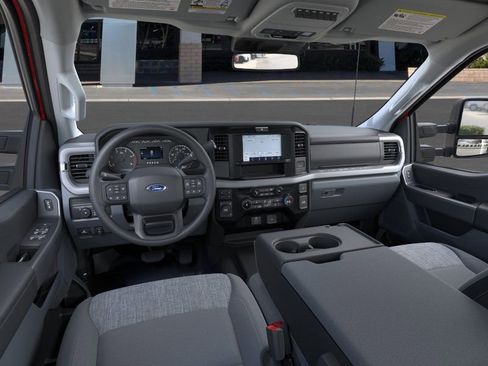 New 2025 Ford F550 4x4 Crew Cab Super Duty w/ XLT Value Package image 10