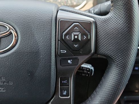 Used 2023 Toyota Tacoma TRD Sport AWD/4WD image 19