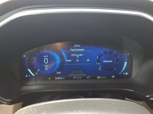 Certified 2020 Ford Escape Titanium AWD/4WD image 16