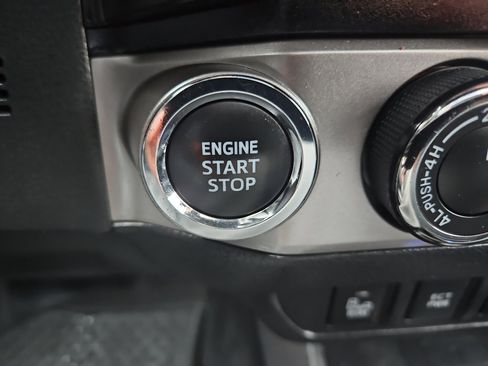 Used 2023 Toyota Tacoma Limited w/ Black Out Package (TMS) image 28