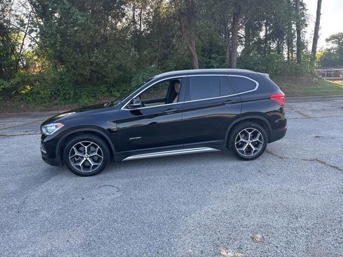 Used 2017 BMW X1 sDrive28i FWD image 10