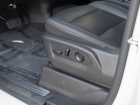Used 2026 GMC Sierra 1500 SLT RWD image 22