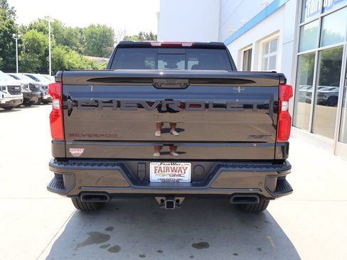 New 2026 Chevrolet Silverado 1500 RST w/ Redline Edition AWD/4WD image 9