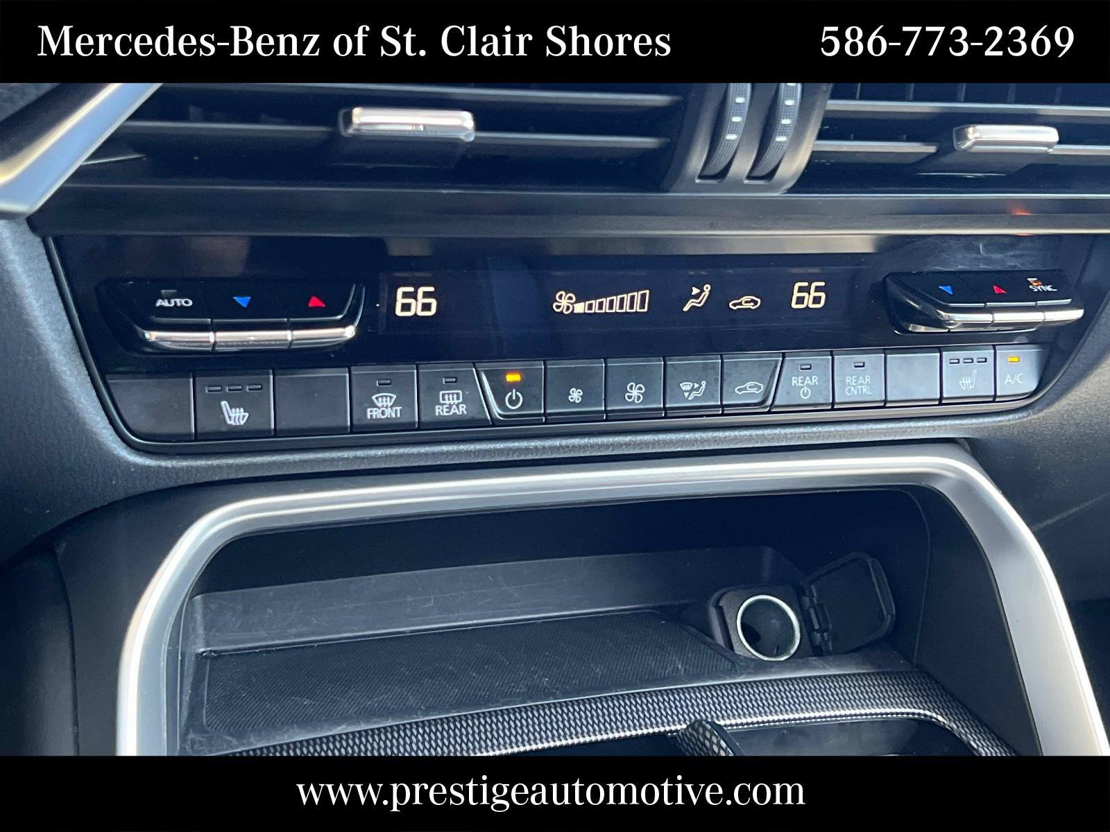 Used 2024 MAZDA CX-90 Plug-In Hybrid w/ Preferred AWD/4WD image 30
