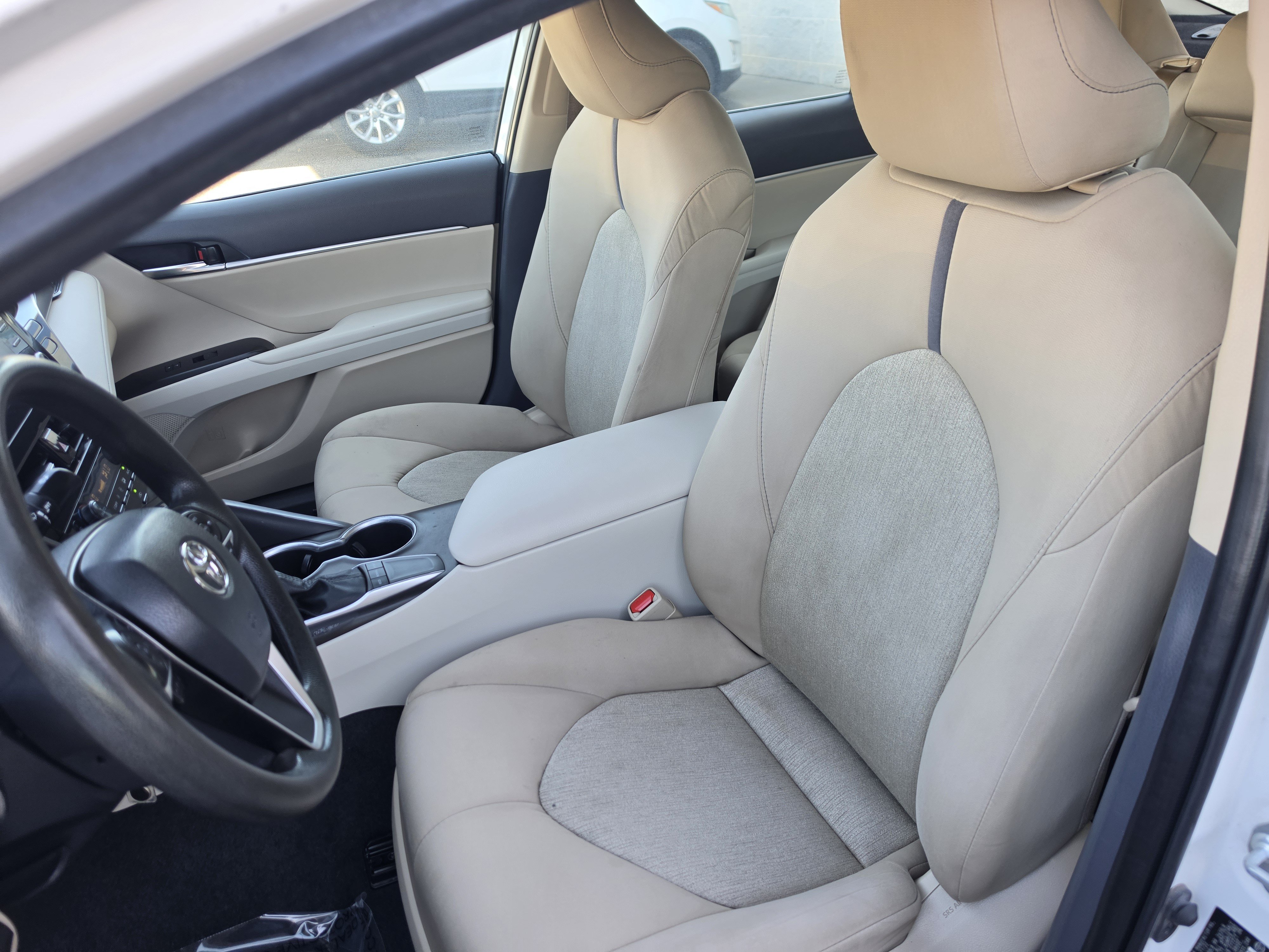Used 2023 Toyota Camry LE FWD image 12