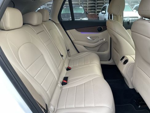 Certified 2021 Mercedes-Benz GLC 300 4MATIC image 47