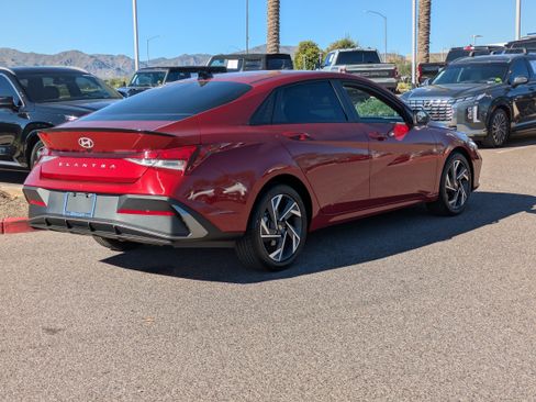 Certified 2025 Hyundai Elantra Sport image 3