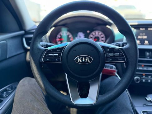 Used 2020 Kia Optima LX FWD image 4