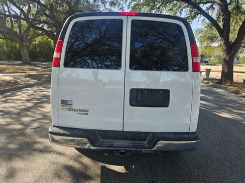 Used 2015 Chevrolet Express 2500 LT w/ LT Preferred Equipment Group image 6