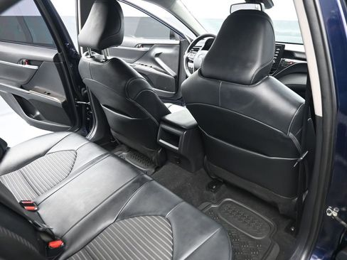 Used 2022 Toyota Camry SE image 29