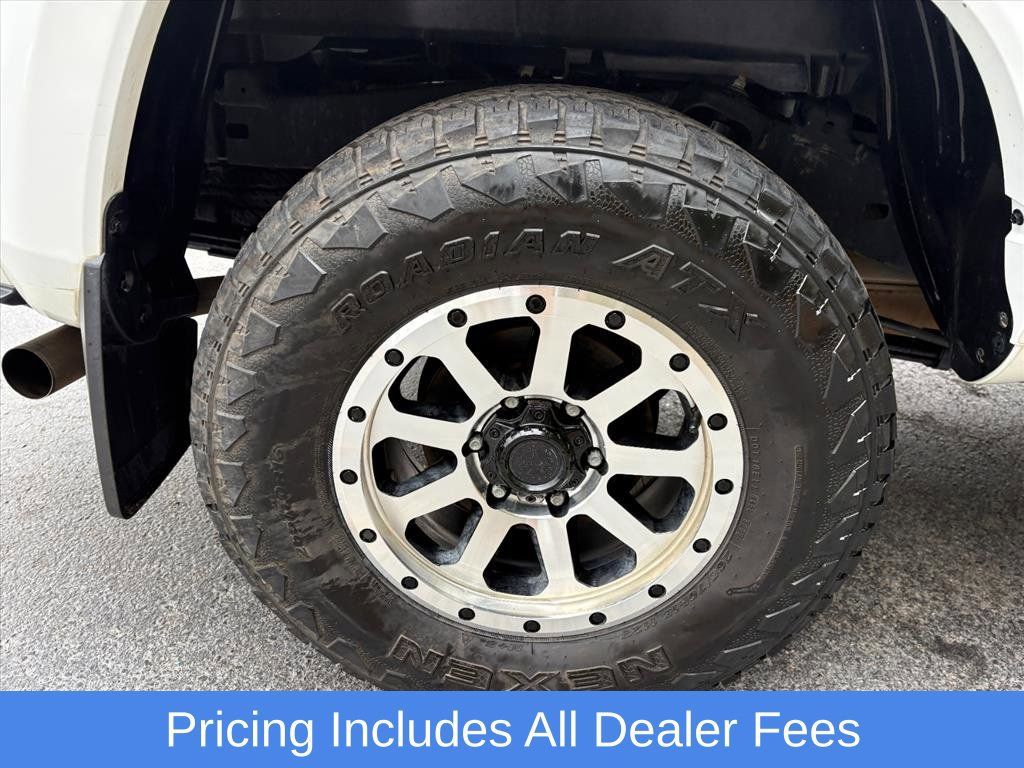 Used 2022 Toyota Tacoma SR5 AWD/4WD image 26