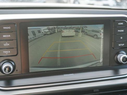 Used 2020 Kia Telluride LX FWD image 25