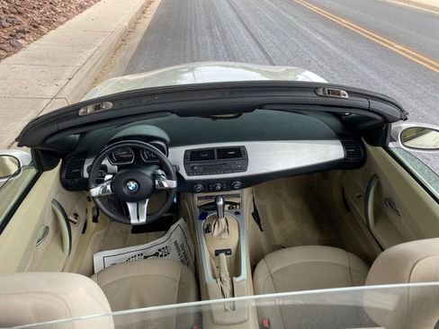 Used 2008 BMW Z4 3.0i RWD image 52