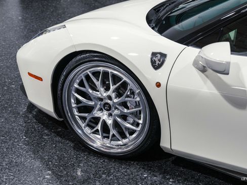 Used 2016 Ferrari 488 GTB RWD image 23