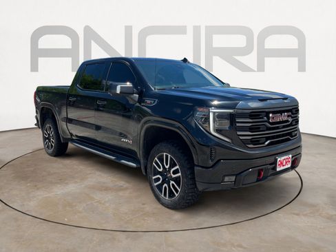 Used 2024 GMC Sierra 1500 AT4 w/ Technology Package AWD/4WD image 4