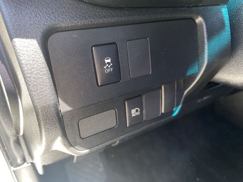 Used 2021 Toyota Tacoma SR RWD image 19