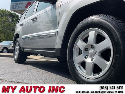 Used 2010 Jeep Grand Cherokee Laredo image 9