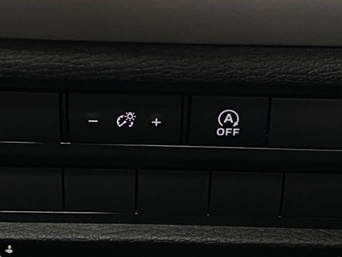 New 2026 Mitsubishi Outlander SE image 14