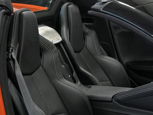 Used 2021 Chevrolet Corvette Stingray Preferred Conv w/ Z51 Performance Package RWD image 36