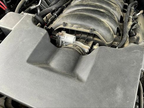 Used 2018 Chevrolet Silverado 1500 LT w/ All Star Edition image 33