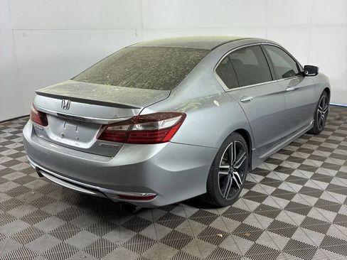 Used 2016 Honda Accord Sport image 8