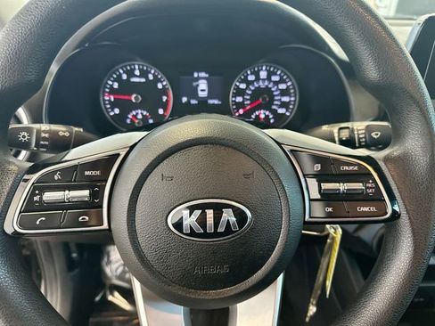 Certified 2021 Kia Forte LXS FWD image 12