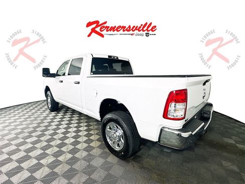 Used 2024 RAM 2500 Tradesman w/ Chrome Appearance Group image 5