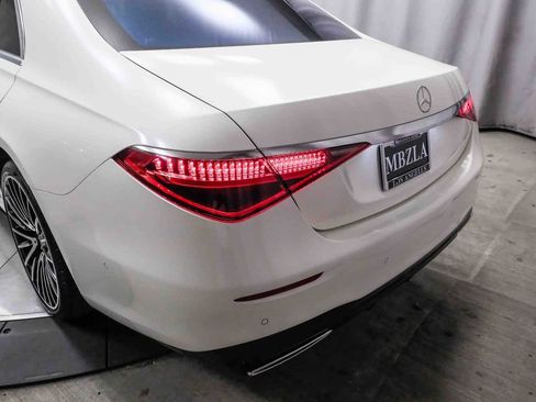 Certified 2022 Mercedes-Benz S 500 4MATIC image 8