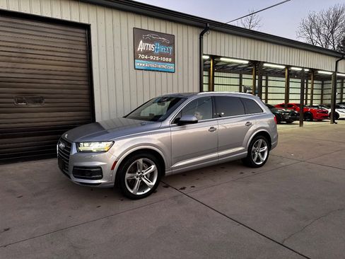 Used 2019 Audi Q7 3.0T Prestige image 11