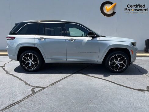 Certified 2023 Jeep Grand Cherokee Summit AWD/4WD image 11